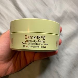 Pixi DetoxifEYE patches